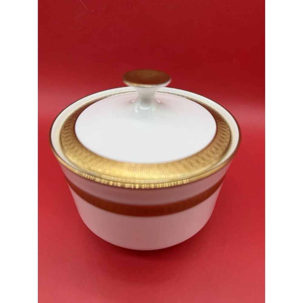 Mikasa Narumi PEMBROKE 106 Creamer & Sugar Bowl w Lid And Shaker Gold Trimmed
